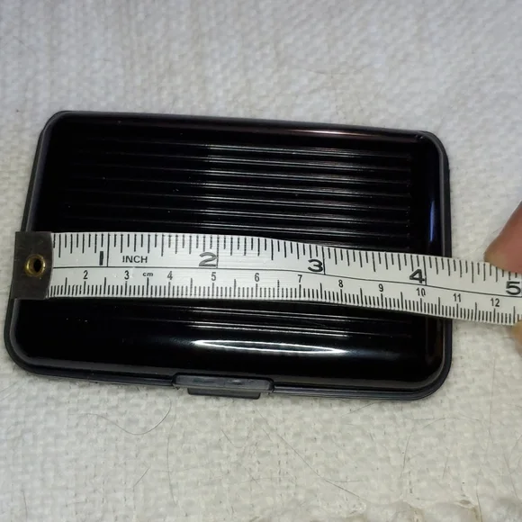 Discreet Mini Wallet - Picture 4 of 5